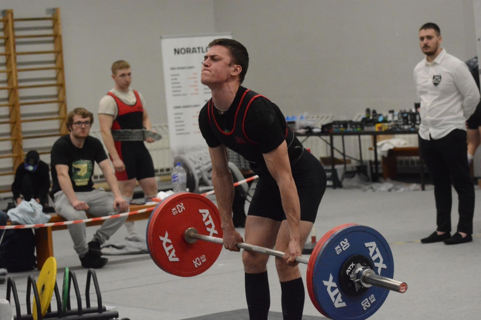 Sporta kluba „Dandijs” sportisti Latvijas čempionātā jauniešiem un junioriem spēka trīscīņā