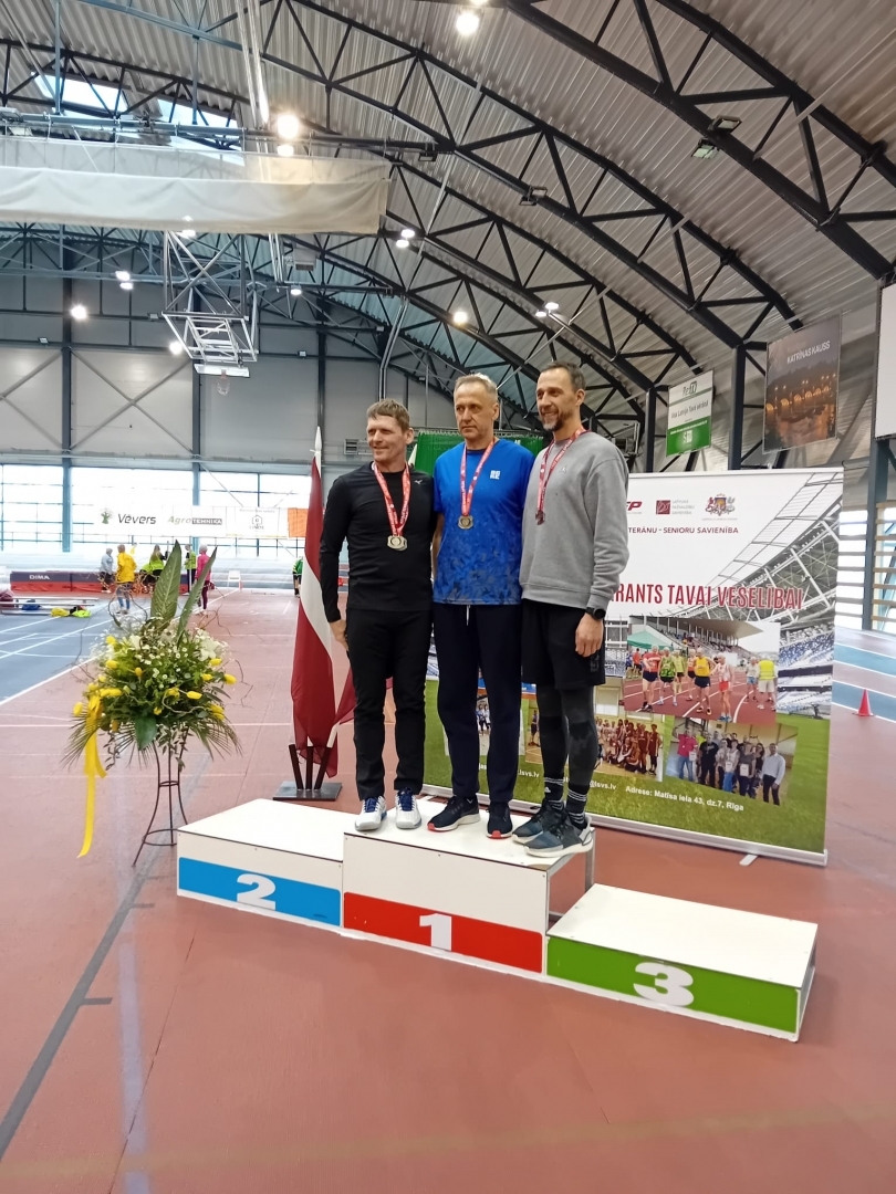 Sporta veterānu-senioru savienības sacensības vieglatlētikā telpās Kuldīgā