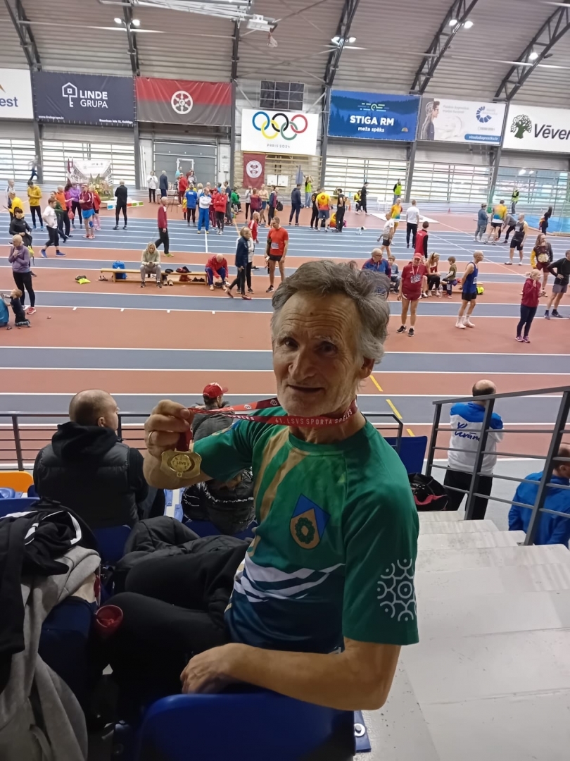 Sporta veterānu-senioru savienības sacensības vieglatlētikā telpās Kuldīgā