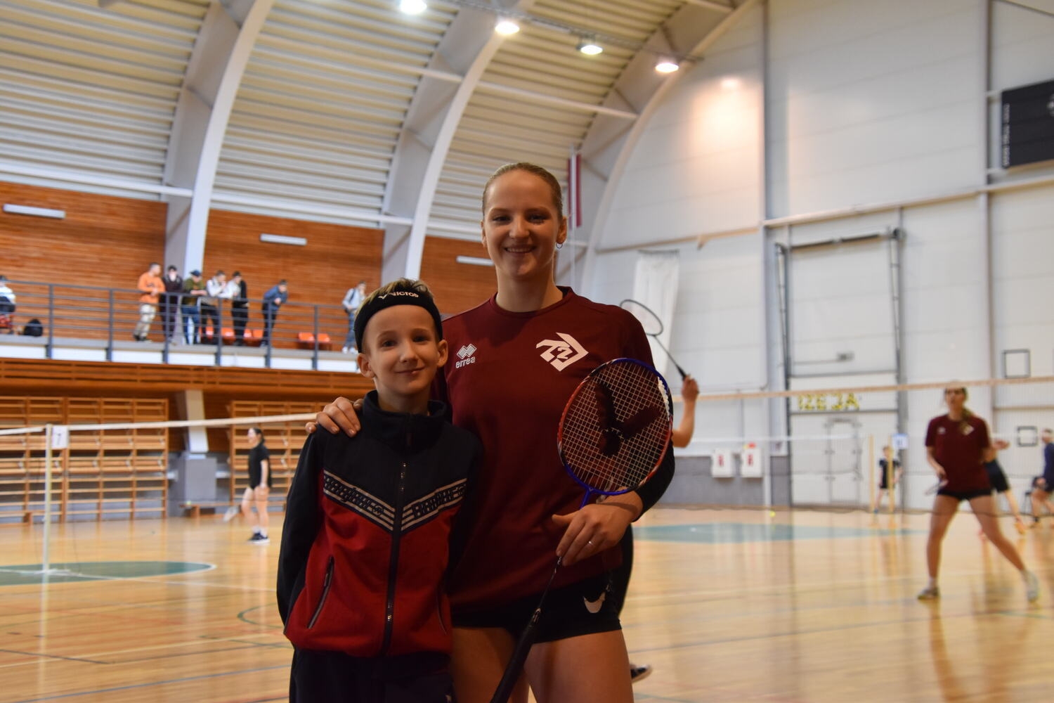 Skolu sports badmintonā