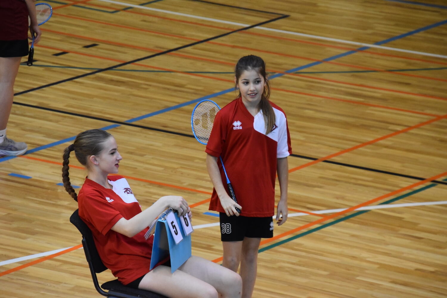 Skolu sports badmintonā