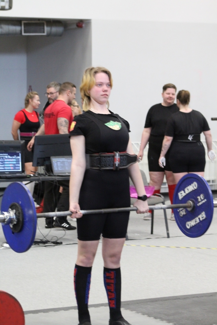 Sporta kluba „Dandijs” sportistiem panākumi Vidzemes čempionātā spēka trīscīņā