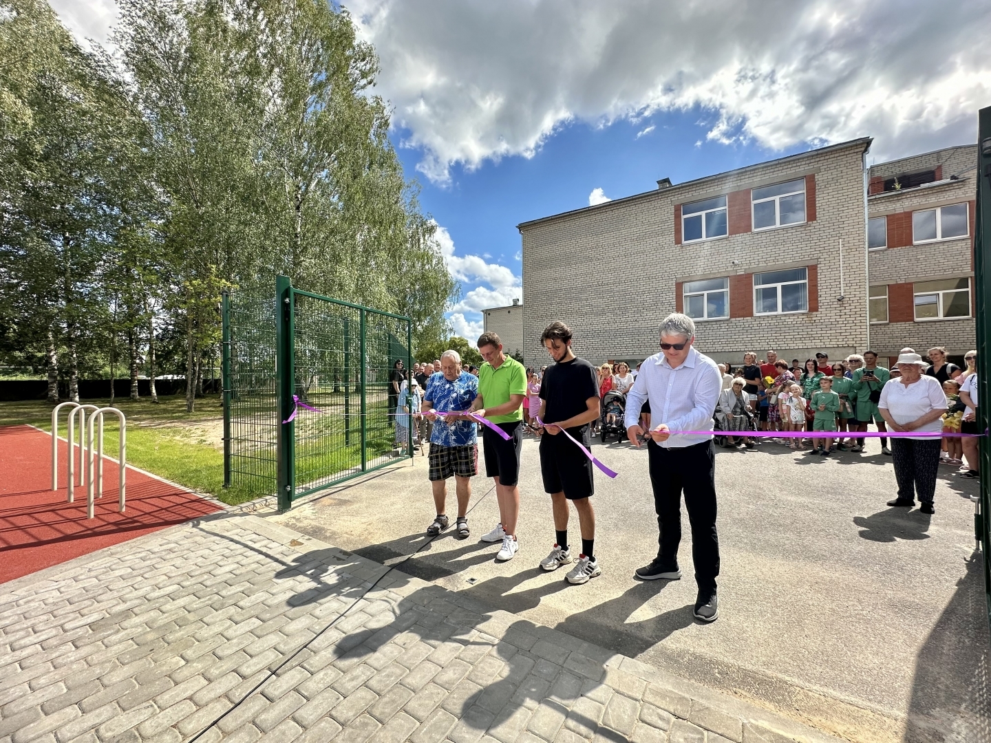 Valdemārpils vidusskolas sporta laukuma atklāšana