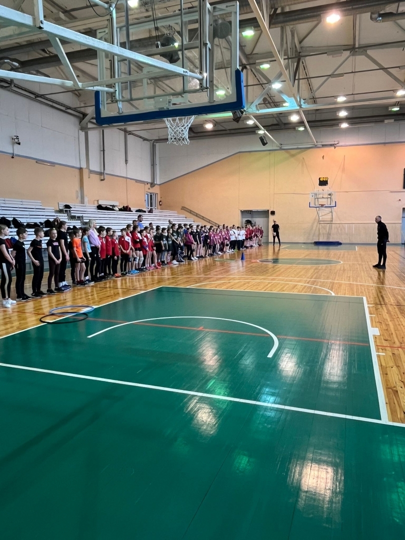 Veiklo stafetes 4.–5. klasēm