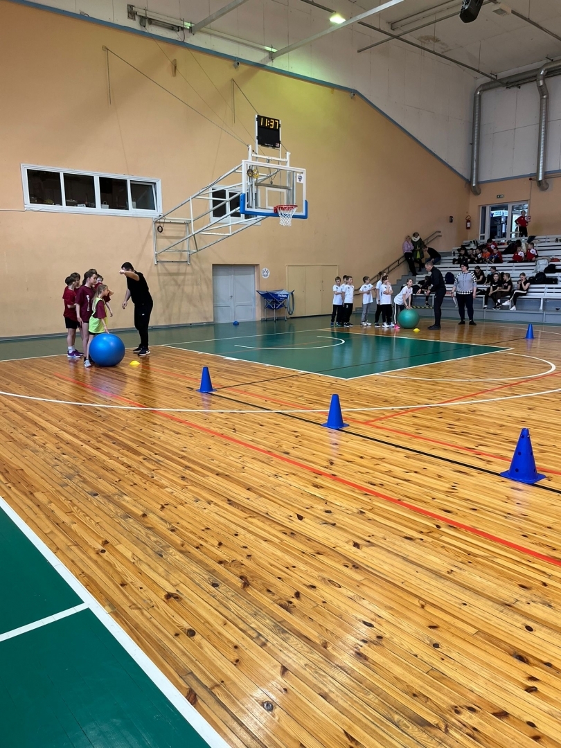 Veiklo stafetes 4.–5. klasēm