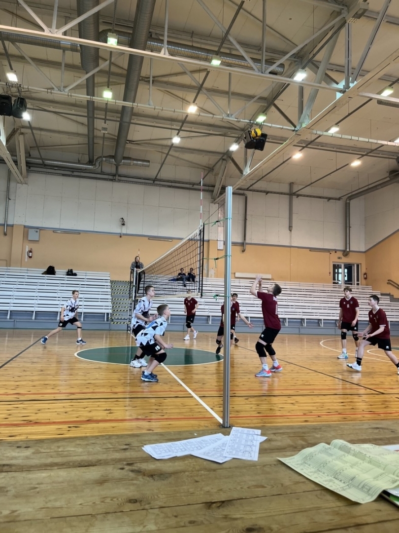 Volejbols U15 grupai