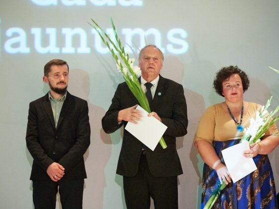 Nominanti uz skatuves (32)
