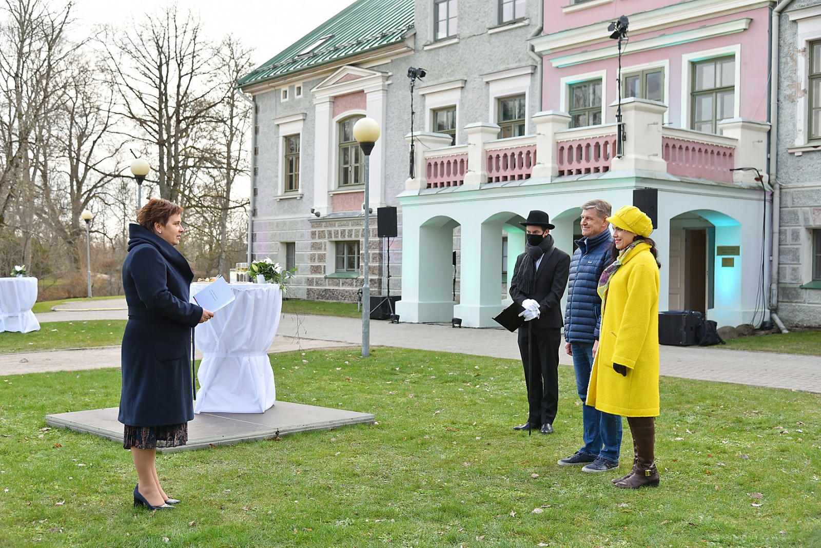 Sandra Pētersone sagaida Gruzniņu pāri