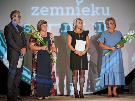 Nominācijas pretendenti uz skatuves (93)