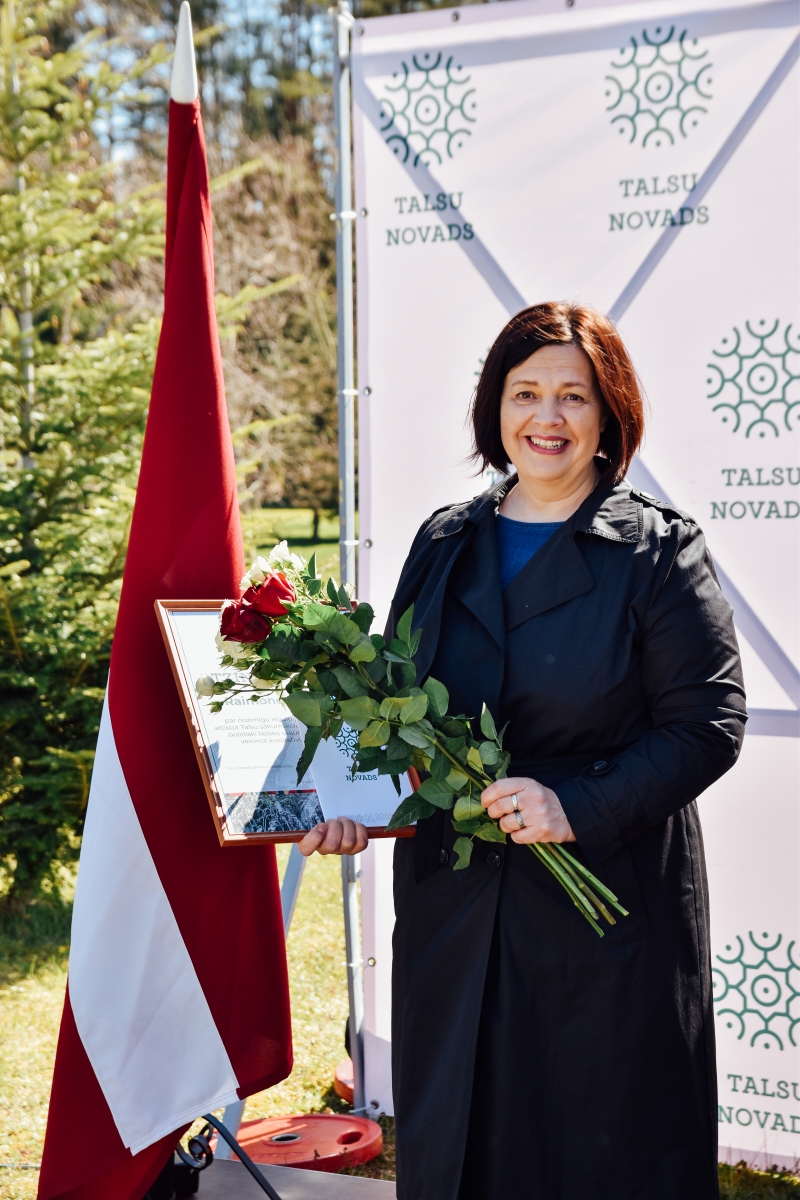 Raimonda Belicka ar apbalvojumu (28)