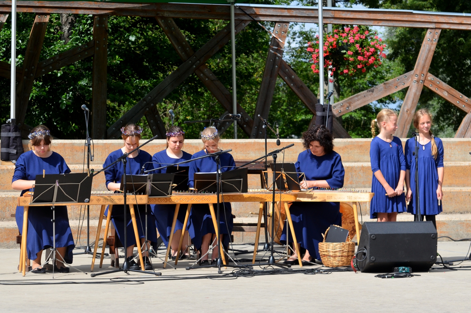 muzikāls priekšnesums (57)