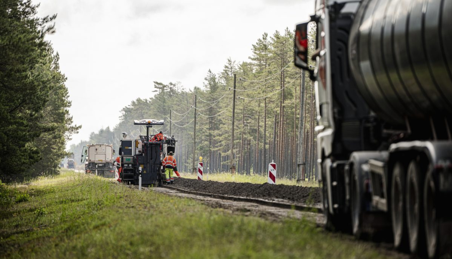 Ceļu nozare iepazīstas ar BSM tehnoloģiju. Starp Upesgrīvu un Valgalciemu ieklāts eksperimentālais posms