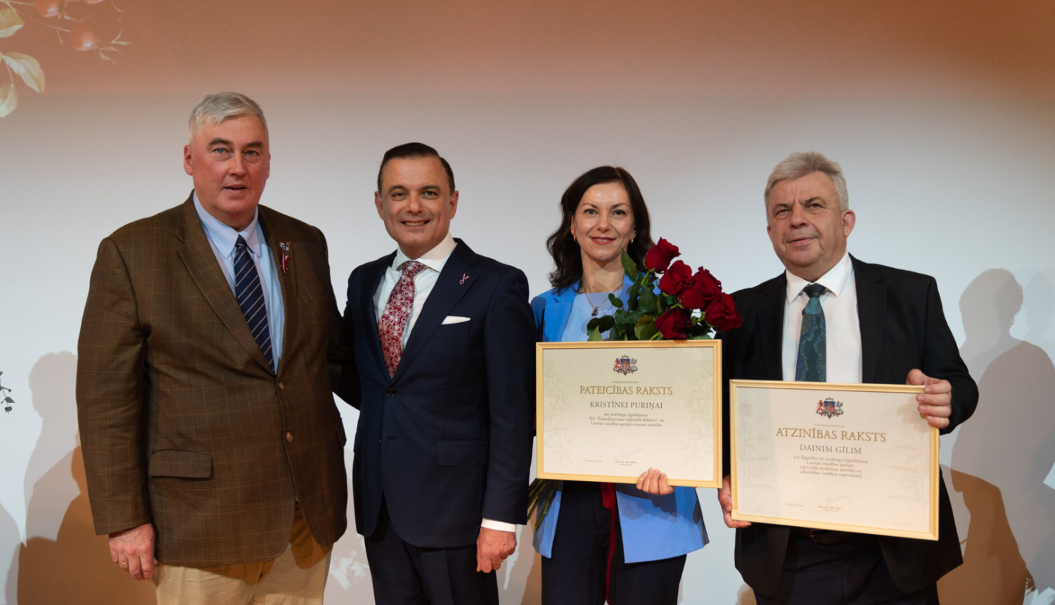 Ziemeļkurzemes reģionālās slimnīcas darbinieki saņem valsts līmeņa atzinību