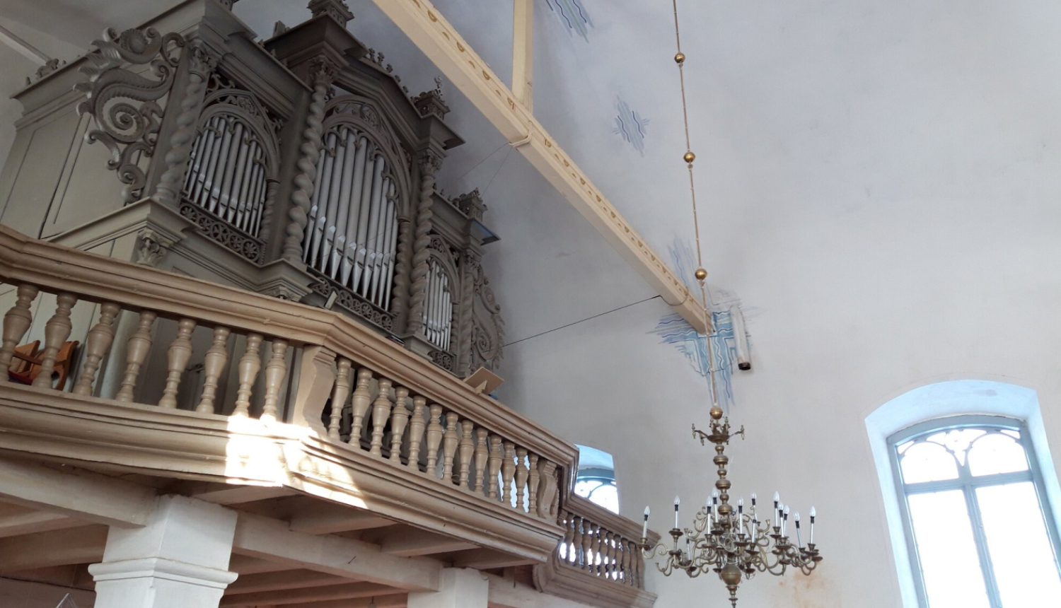 Pabeigta Dundagas luterāņu baznīcas ērģeļu plēšu restaurācija
