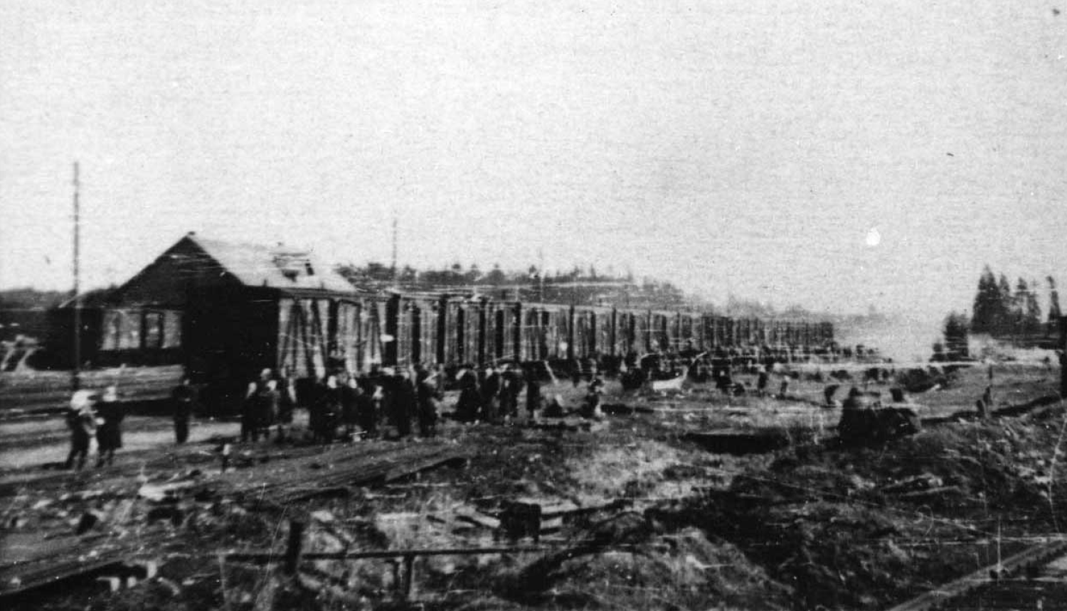 Deportācijas vagoni Stendes dzelzceļa stacijā