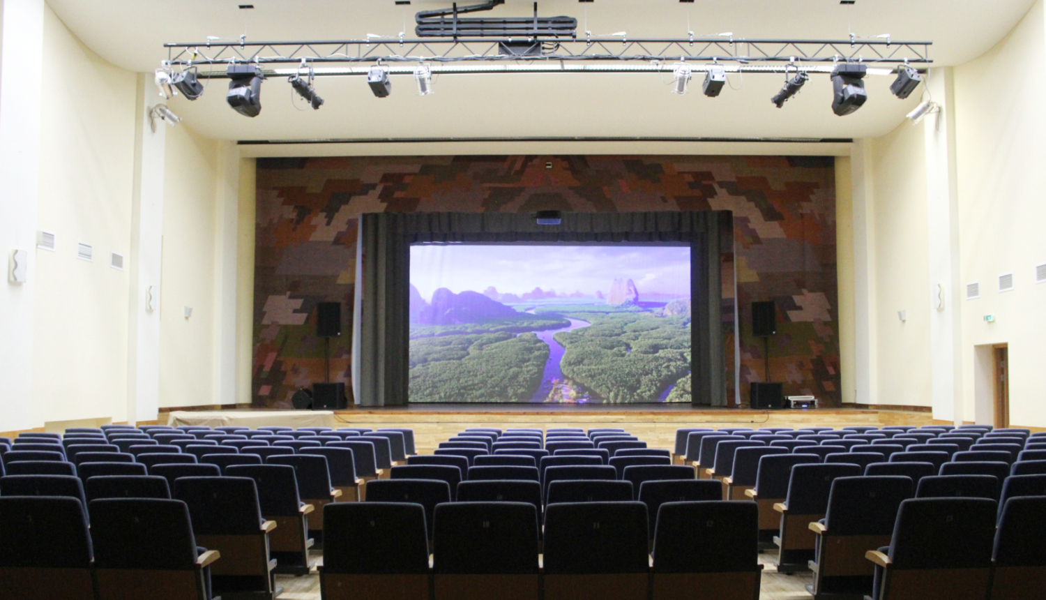 Jauns tehniskais aprīkojums stiprina Rojas Kultūras centra radošās iespējas