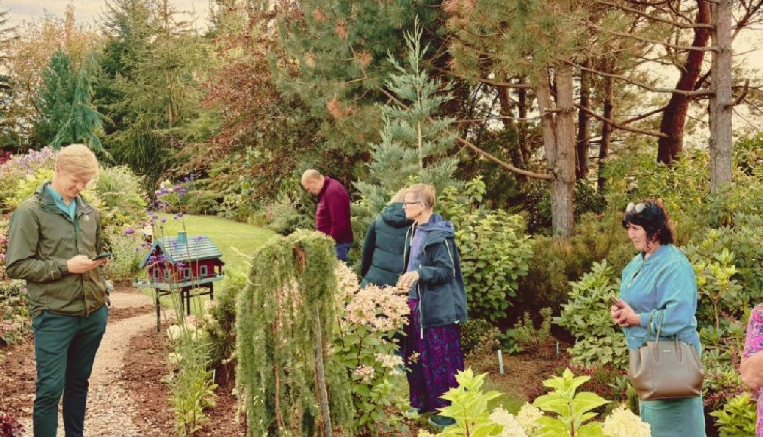 Pieaugušo izglītības dienās Talsu novadā aizvadīta nodarbība „Radošie darbi” moduļa „Eko izstrādājumi”