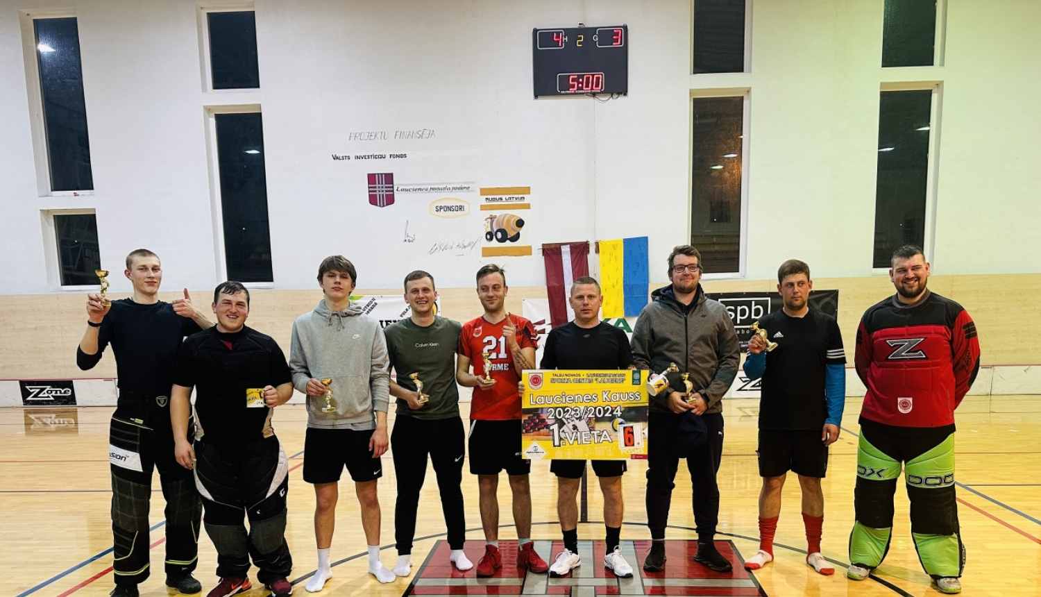 Noslēdzies Laucienes kauss florbolā