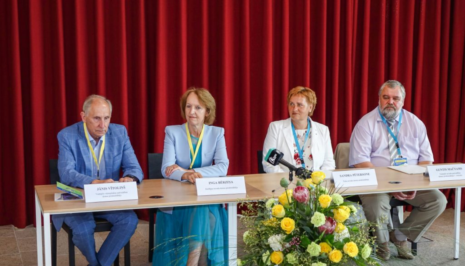 izglitibas-radars konferences dalībnieki