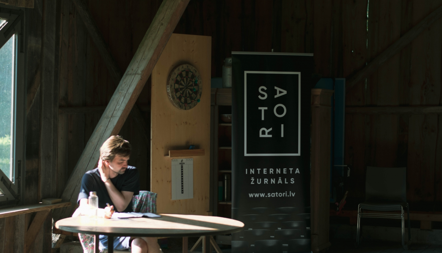 „Satori” autoru nometnes lasījumi