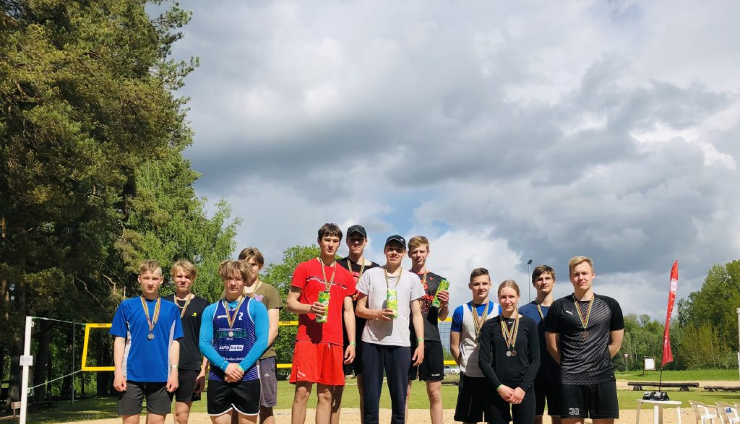 Jauniešu grupas volejbola uzvarētāji