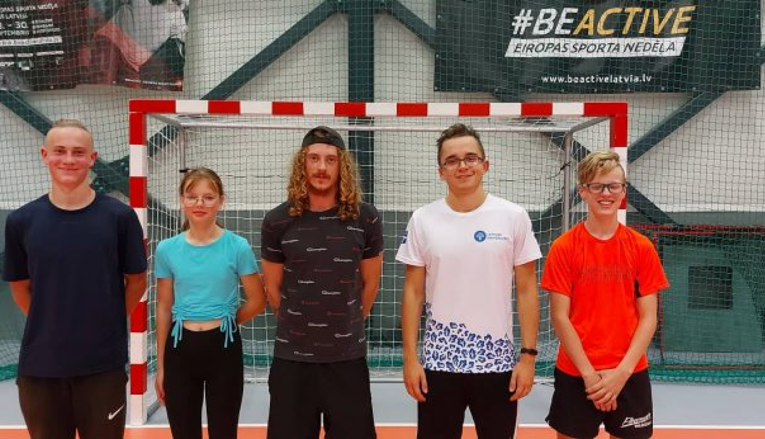 „Zaļā” komanda (Leo Adamovičs, Marta Dakstiņa, Roberts Dižpēteris, Kaspars Zaļkalns un Tomass Ratenieks).