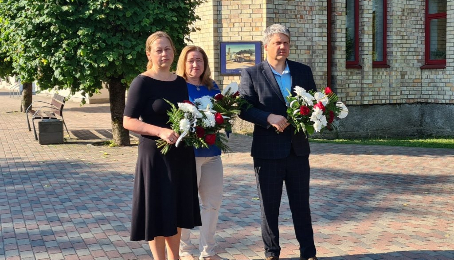 Piemin pirms 25 gadiem notikušo Talsu traģēdiju