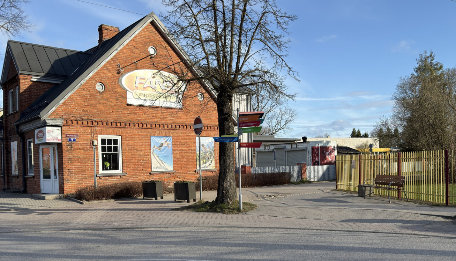 Justīna Grota un Krišjāņa Valdemāra ielas krustojums Talsos