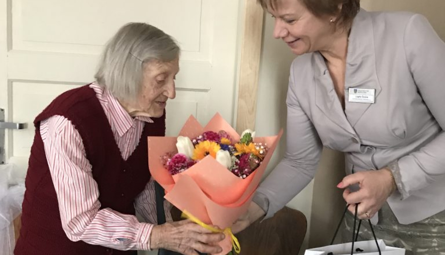 Vecākā Talsu novada iedzīvotāja Astra Dzirnkalne moži nosvin 101 gada jubileju