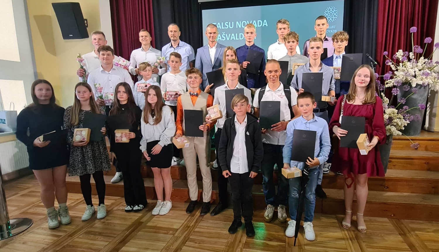 Noslēdzot mācību gadu, sumina Talsu novada skolēnus